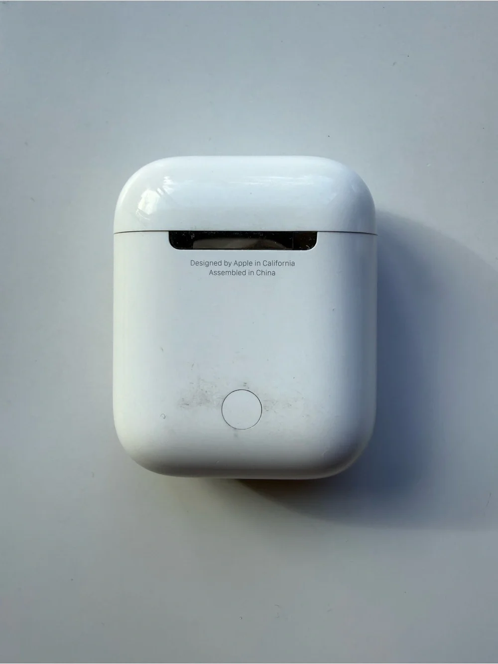 Apple AirPods 2nd Gen + Charging Case